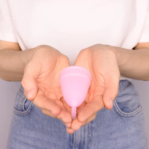 Εσύ ξέρεις από τι είναι φτιαγμένο το κύπελλο περιόδου; Είναι τελικά καλό να το χρησιμοποιείς;