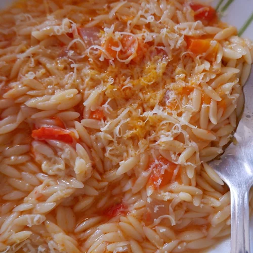 Εύκολο κριθαράκι για ένα (πολύ) γρήγορο βραδινό τον χειμώνα