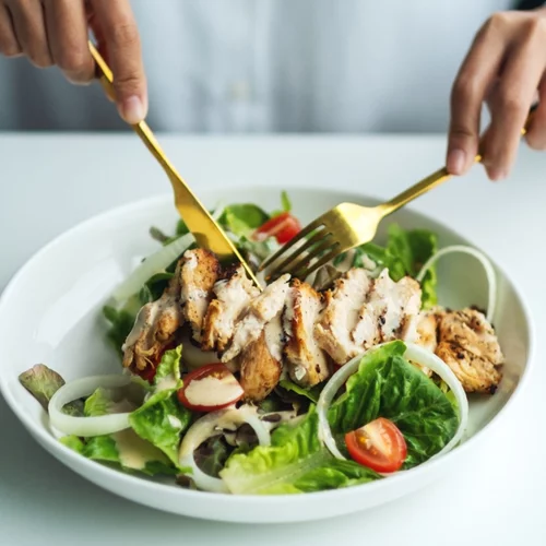 8 ενδείξεις ότι έχεις έλλειψη πρωτεΐνης