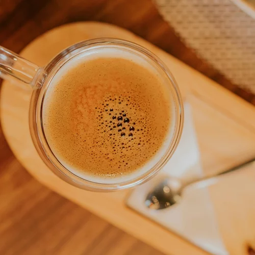 6 τρόποι να ενισχύσεις τον καφέ σου με βιταμίνες και αντιοξειδωτικά