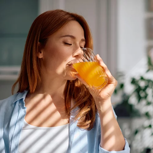 5 καθημερινές τροφές που καταστρέφουν τα δόντια σου όσο και η ζάχαρη