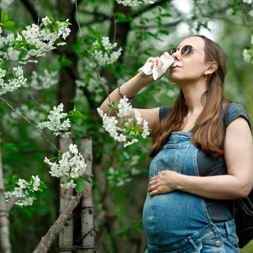 Αλλεργίες και εγκυμοσύνη: Πώς μπορείς να αντιμετωπίσεις τα ανεπιθύμητα συμπτώματα