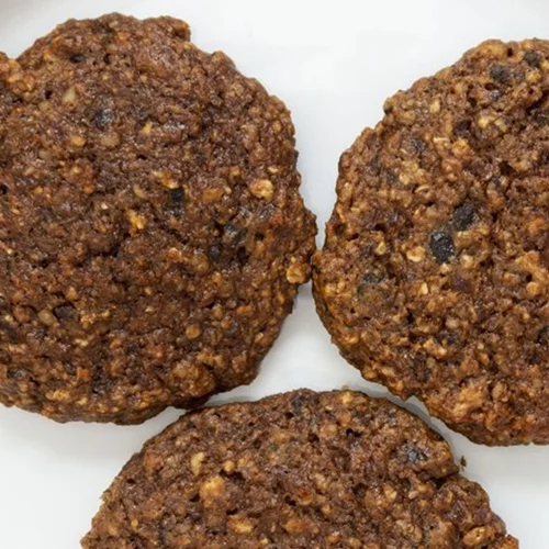 Τραγανά σοκολατένια μπισκότα με κινόα και άλλα 2 υλικά