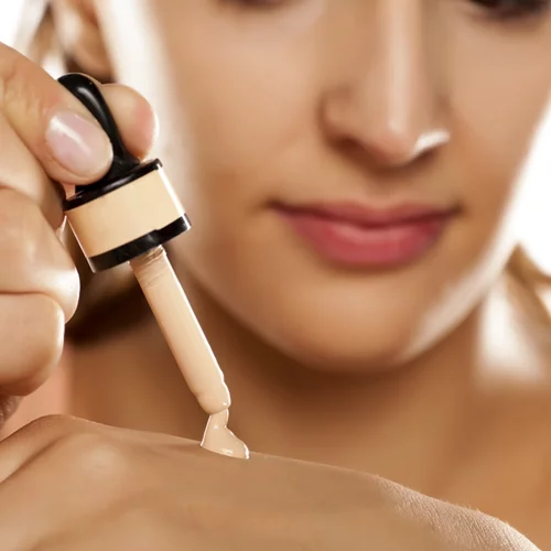 5 (υπερβολικά) καλά foundations που κοστίζουν λιγότερο από 20 ευρώ