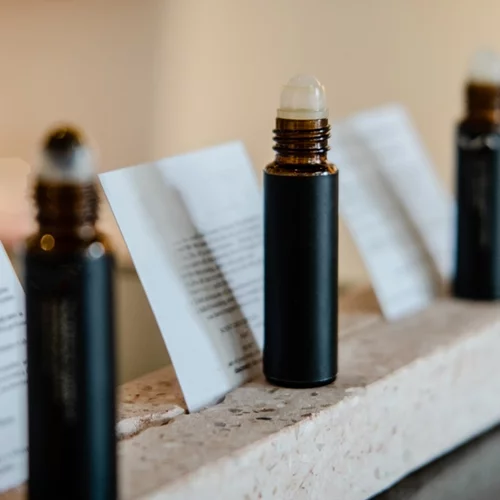 Τα καλύτερα αρώματα σε μορφή roll-on - θα μυρίζεις υπέροχα πάντα και παντού