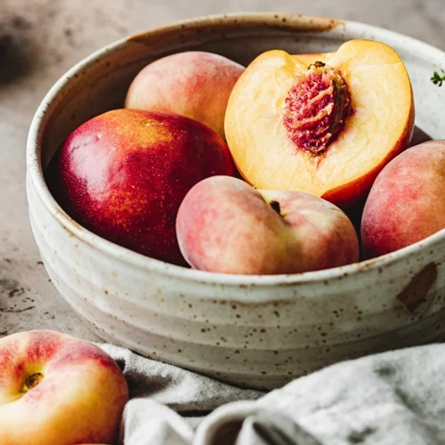 Νεκταρίνια: Ένα καλοκαιρινό φρούτο πλούσιο σε θρεπτικά συστατικά