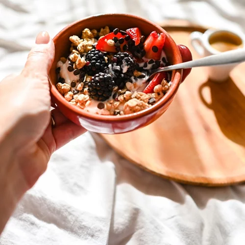 Πρωινό γεύμα για άμεση ενέργεια: Οι καλύτερες τροφές που συστήνει η διατροφολόγος