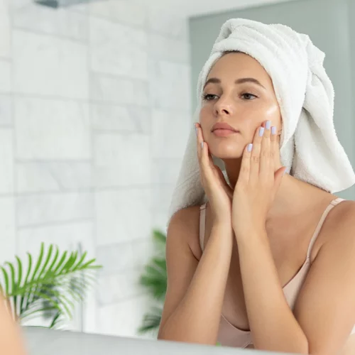 Morningshed: Το viral trend του TikTok που μετατρέπει τον ύπνο σε... makeover