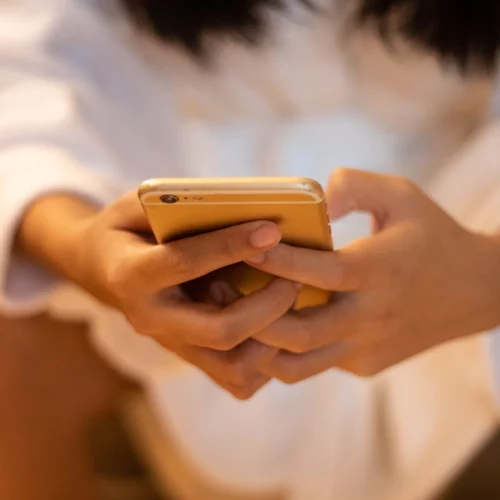 Μάλλον πρέπει να σταματήσεις να παίρνεις το κινητό σου στην τουαλέτα