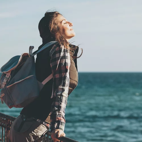 Πώς ο αυθορμητισμός βοηθάει στην υγεία του εγκεφάλου και την καλή ψυχολογία