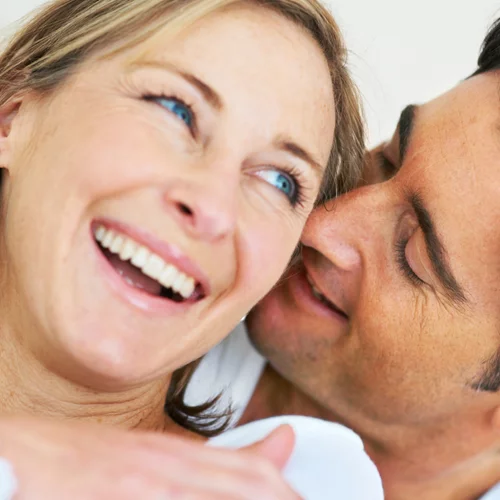 Σεξ μετά τα 50: Έξι απρόσμενα οφέλη υγείας