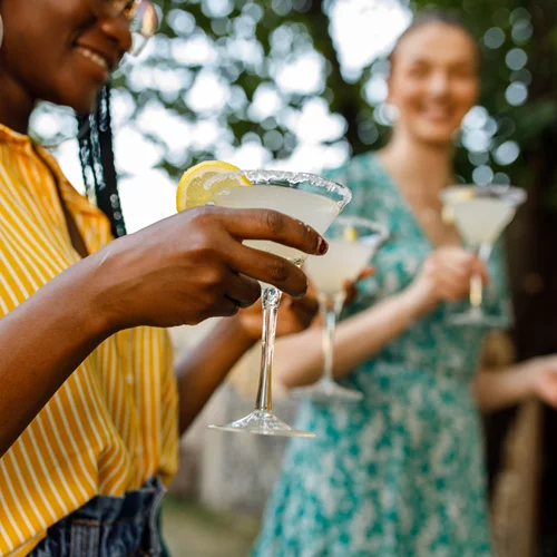 Dry January: Σημαντικοί λόγοι υγείας να παρατείνεις την αποχή από το αλκοόλ όλο τον χρόνο