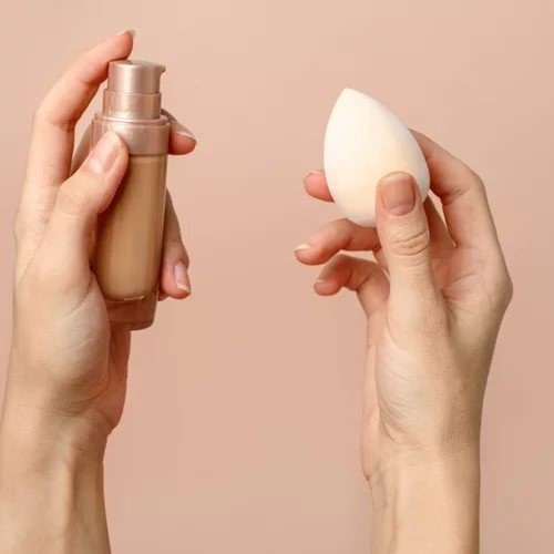 Πώς μπορούμε να καθαρίσουμε αμέσως ένα beauty blender και πότε χρειάζεται αλλαγή;