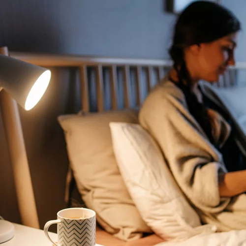 Το πιο συχνό λάθος φωτισμού που όλοι κάνουμε (και μας κάνει δυστυχισμένους)