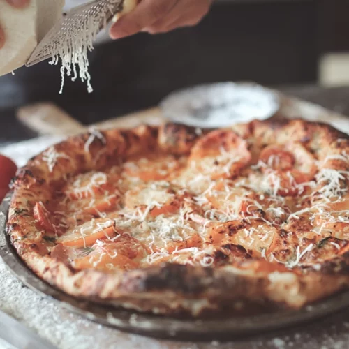 Πώς θα φτιάξεις την τέλεια πίτσα