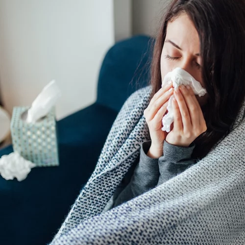 Τα 3 καλύτερα superfoods για να καταπολεμήσεις το κρυολόγημα, την COVID ή τη γρίπη