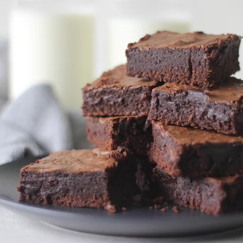 Vegan διατροφή: 4 συνταγές για κέικ για ένα νόστιμο σνακ τα απογεύματά σου