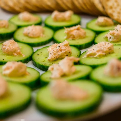 Δέκα ενυδατικά σνακ για να νικήσεις τη ζέστη