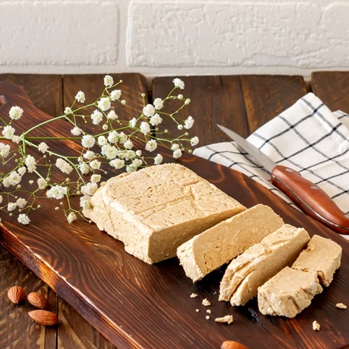 Χαλβάς με ταχίνι ή σιμιγδαλένιος: Ποιον να προτιμήσεις;