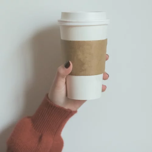 Πίνεις καφέ καθημερινά; Τότε έχεις 48% λιγότερες πιθανότητες εμφάνισης αυτής της νόσου