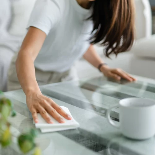 5 πράγματα και χώροι του σπιτιού που πρέπει να καθαρίζεις περισσότερο το καλοκαίρι