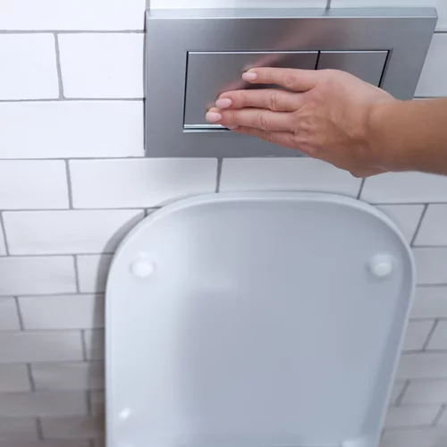 1 στους 5 αρνείται να πάει τουαλέτα στη δουλειά: Ποιοι αντιμετωπίζουν μεγαλύτερο πρόβλημα;