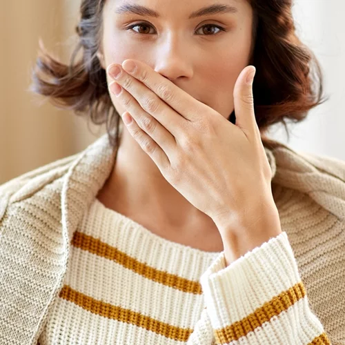 Αυτές οι 4 ασθένειες ξεκινούν από το στόμα - πώς θα προστατευτείς;