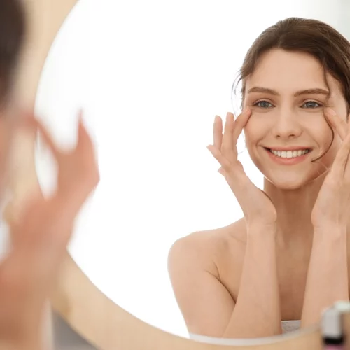 Έντονοι μαύροι κύκλοι: Το hack για να τους καμουφλάρεις