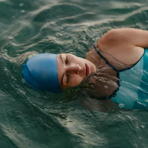 Πονάς στον ώμο, το γόνατο, το ισχίο ή τη μέση; Δες ποιο στιλ κολύμβησης είναι κατάλληλο για εσένα