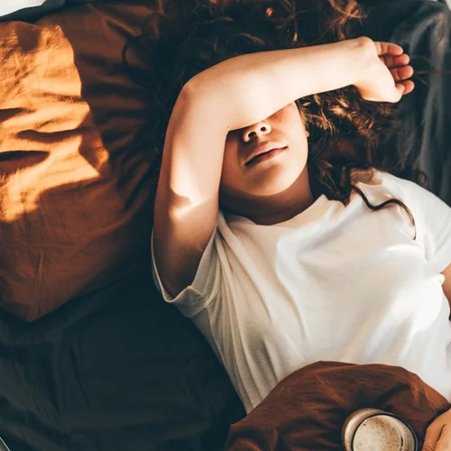 Γιατί νυστάζω συνέχεια; Τι είναι η ναρκοληψία και ποια τα συμπτώματά της