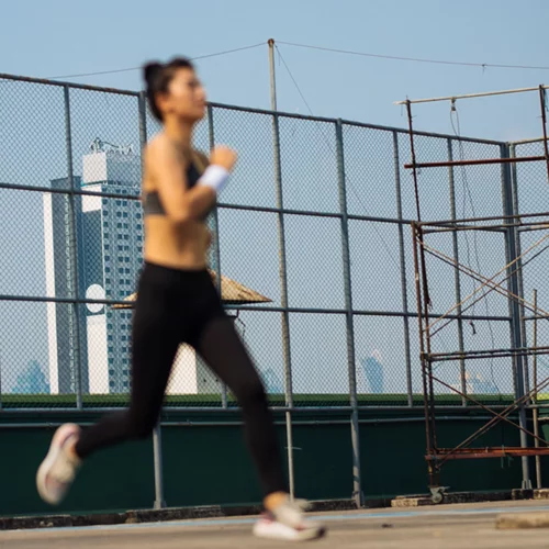 Ποια είναι η σωστή στάση στο τρέξιμο για να αποφύγεις τους τραυματισμούς;