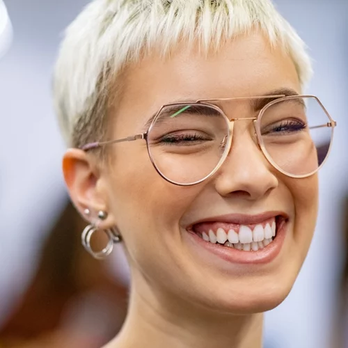 Τέλειο χαμόγελο: Οι top μέθοδοι αισθητικής οδοντιατρικής που κάνουν "θαύματα"