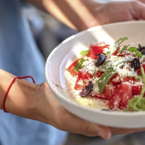 Μεσογειακή διατροφή: Τι σού προσφέρει και ποιοι είναι οι στόχοι της;