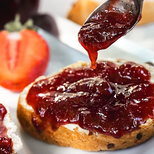 Μαρμελάδα χωρίς ζάχαρη με σπόρους chia - θα χρειαστείς μόνο 2 υλικά!