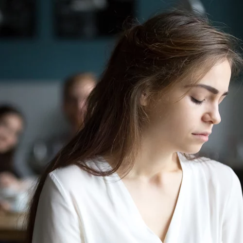 Μήπως ήρθε η ώρα να απομακρυνθείς από αυτή την τοξική φίλη;