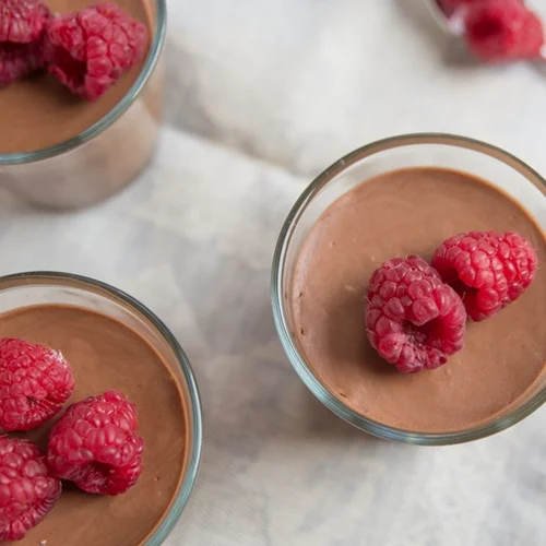 Σοκολατένια πουτίγκα πρωτεΐνης έτοιμη σε 2'