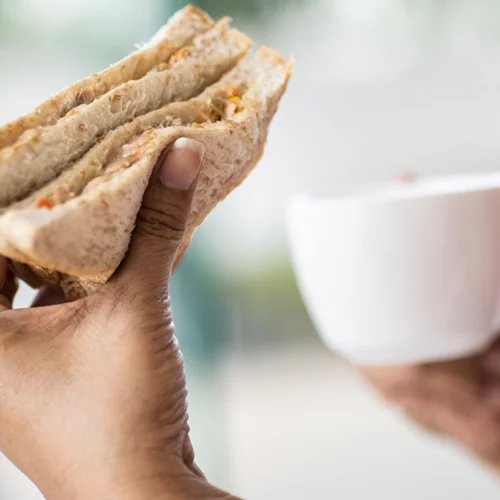 Διατροφικές συνήθειες που επιλέγω να μην ακολουθώ μετά τα 30