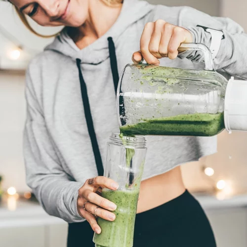 5 φυσικά ροφήματα που σταματούν τη γήρανση - και είναι πεντανόστιμα