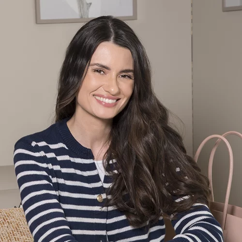 What's in my bag | Τα προϊόντα ομορφιάς που έχει απαραιτήτως στην τσάντα της μια beauty editor