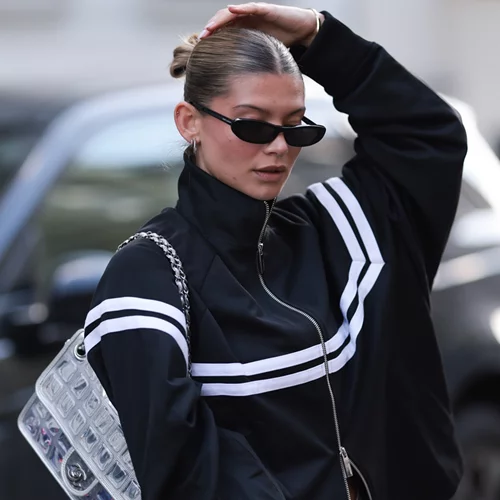 Τα beauty essentials των διακοπών του Πάσχα: Ποια 5 καλλυντικά χρειάζεσαι οπωσδήποτε στο νεσεσέρ σου