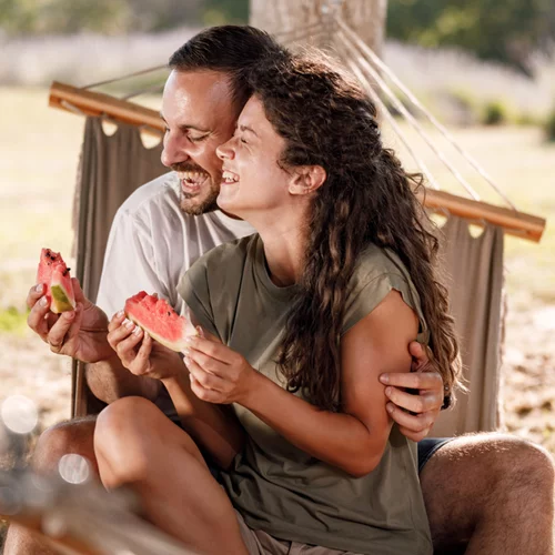 Αναρχία στις σχέσεις: Ικανοποιεί περισσότερο ένα ζευγάρι;