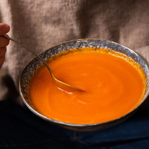 Σούπες του χειμώνα: Τα καλύτερα υλικά για ζεστή και πλούσια γεύση