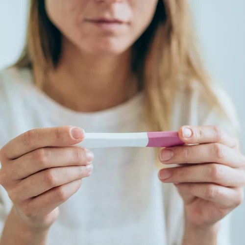 Κεφάλαιο Υπογονιμότητα: Όσα πρέπει να γνωρίζεις για το ζήτημα ταμπού που απασχολεί τα σύγχρονα ζευγάρια