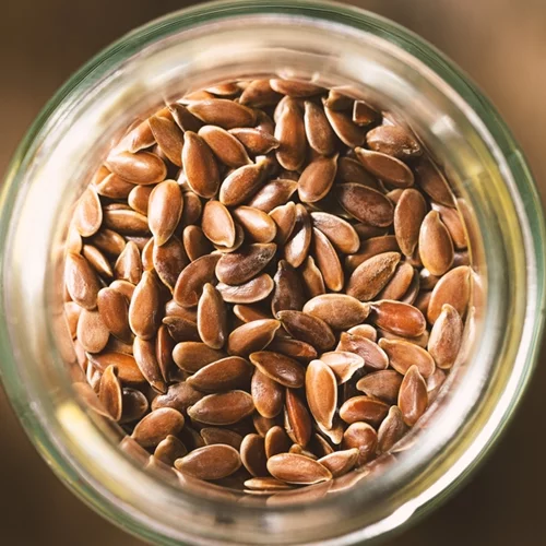 Για απώλεια βάρους, για υγεία των μαλλιών/δέρματος: Οι καλύτεροι τρόποι να καταναλώσεις τον λιναρόσπορο