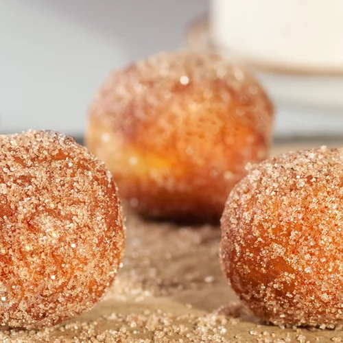 Cinnamon bites: Η εύκολη εναλλακτική των cinnamon rolls που γίνονται σε μόλις 20 λεπτά