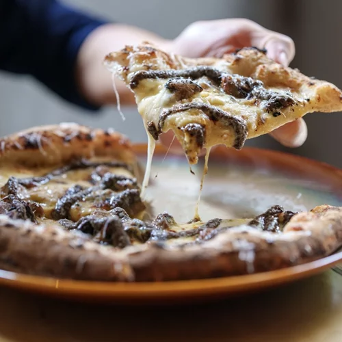 Πώς το να τρώω με τα χέρια με βοήθησε με την υπερφαγία (+ άλλοι λόγοι για να το κάνεις)