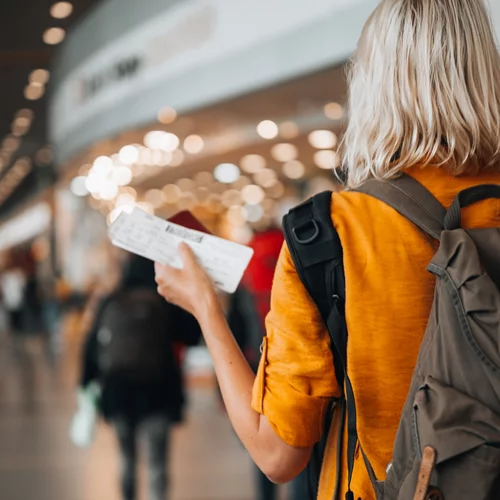 Ταξίδι με το αεροπλάνο: Πώς επηρεάζει το σώμα σου και πώς θα προετοιμαστείς καταλλήλως;