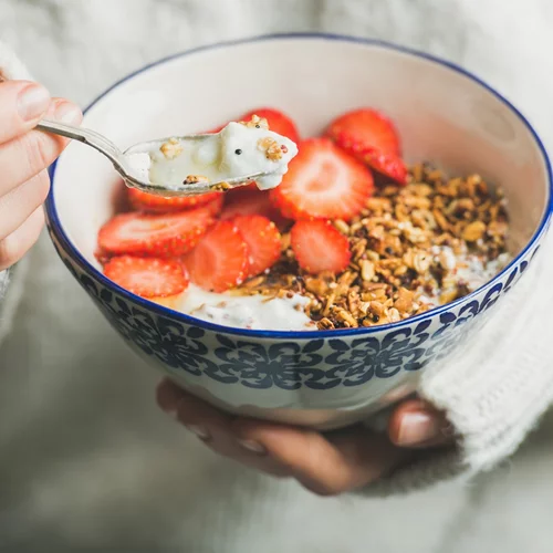 1.200 θερμίδες τη μέρα: Είναι αυτή η δίαιτα κατάλληλη για εσένα; (+ ενδεικτικό μενού εάν θέλεις να την ακολουθήσεις)