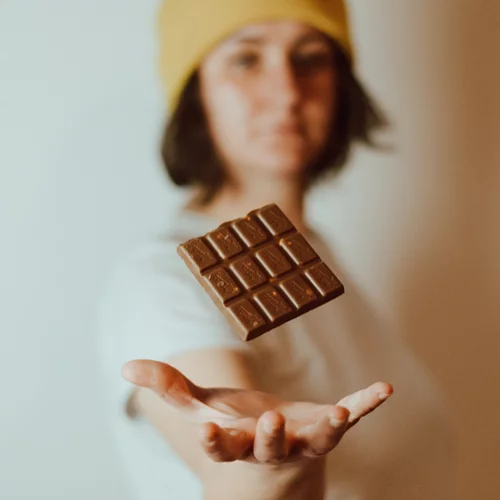 Έχεις λιγούρα για σοκολάτα; Αυτό που θες να φας δείχνει τι λείπει από τον οργανισμό σου