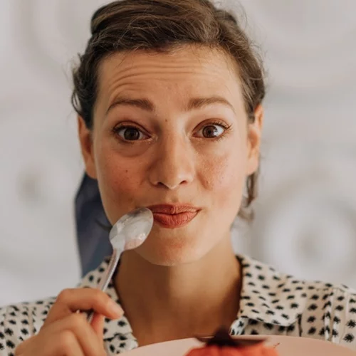 Ξινό, γλυκό, πικρό, αλμυρό, ουμάμι και... χλωριούχο αμμώνιο; Η έκτη βασική γεύση μόλις ανακαλύφθηκε!